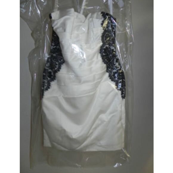 Davids Bridal Dress Ivory Size 10 Strapless NWT - Picture 3 of 3